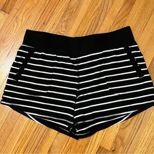 Athletic Works Black & White Striped Knit Shorts Size L